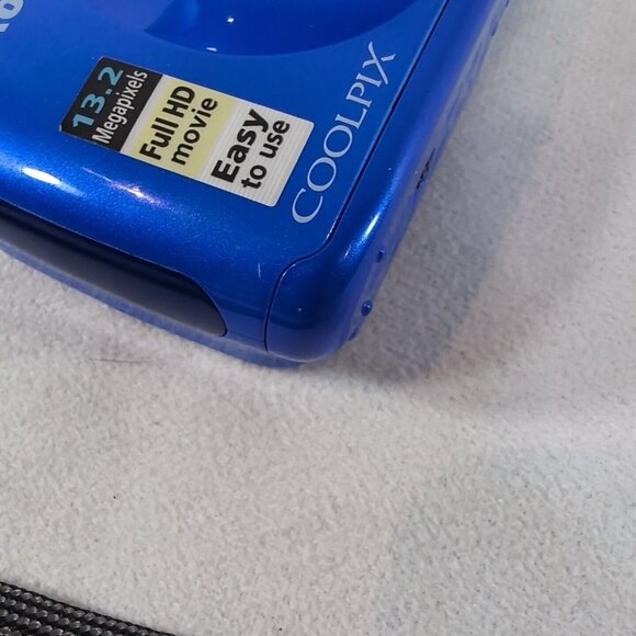 Nikon Coolpix W100 Blue Digital Camera 13.2MP Waterproof 10m Shockproof 1.8m 3X - Picture 12 of 13